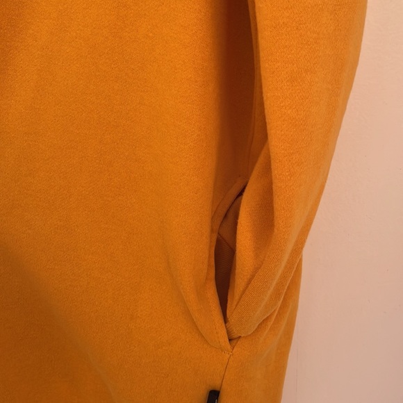 “I’m Weekending” funny detailed crewneck - Picture 2 of 4